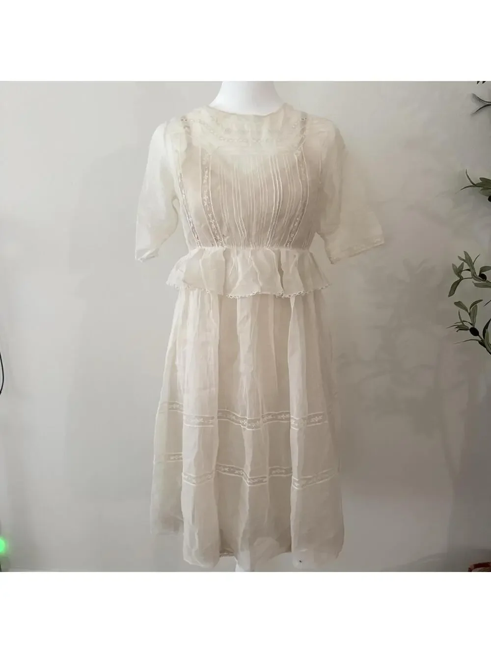Edwardian Cotton Lawn Dress - Picture 2 of 8